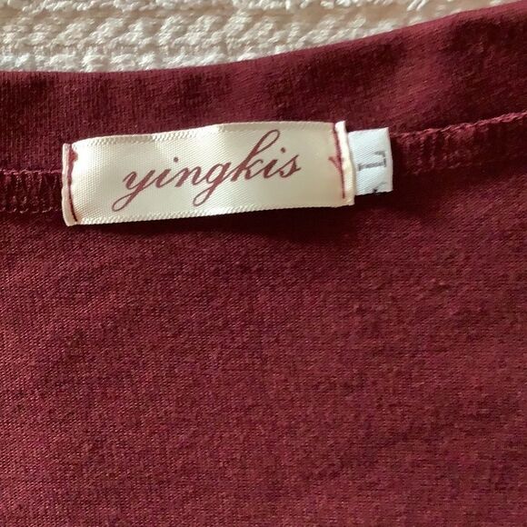 Yingkis- Burgundy ColdShoulder Sweatshirt. Excellent Condition. Size L - Picture 3 of 4